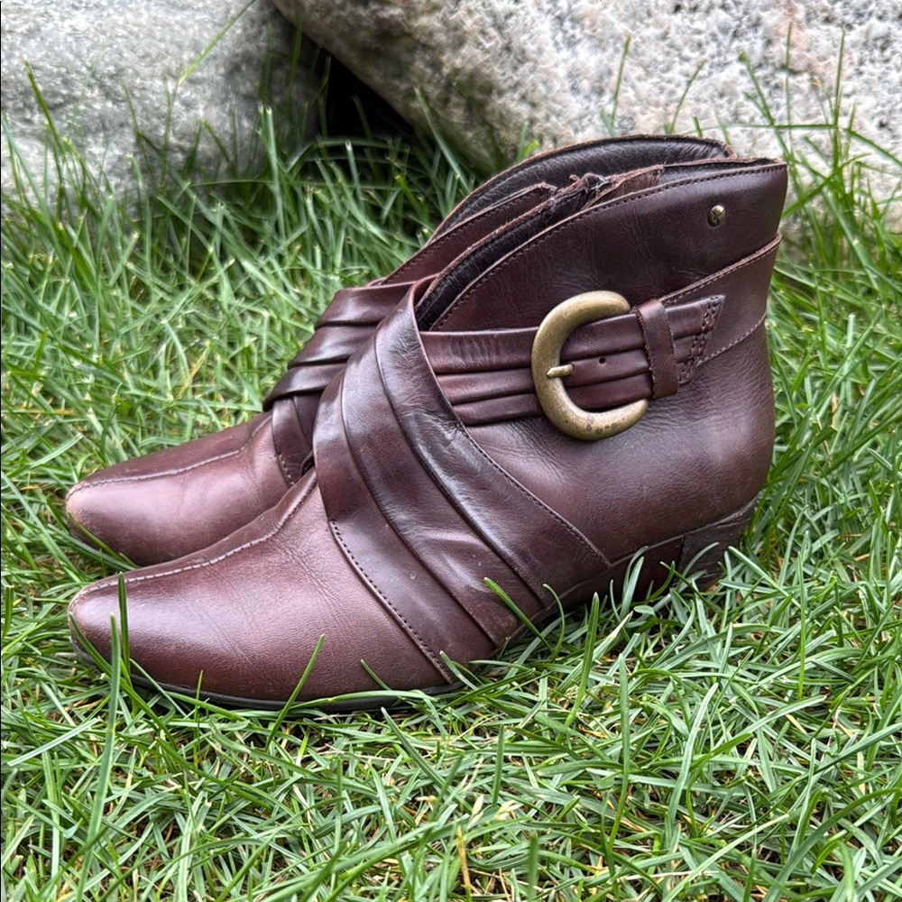 Pikolinos Brown Leather Ankle Boots